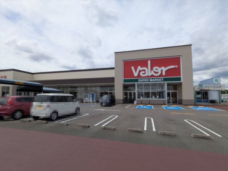 近くのバロー小牧岩崎店まで1,248m(徒歩16分)