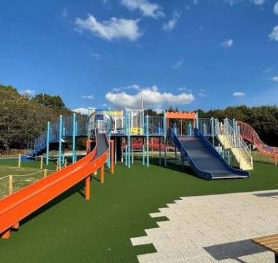 近くの山田池公園まで400m(徒歩5分)