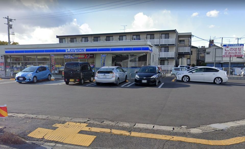 近くのローソン岡山桜橋三丁目店まで804m(徒歩11分)
