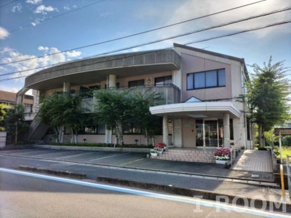 近くの豊島医院まで492m(徒歩7分)