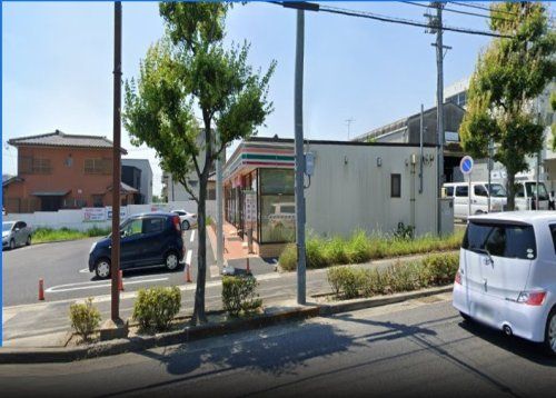 近くのセブンイレブン 長久手井堀店まで581m(徒歩8分)