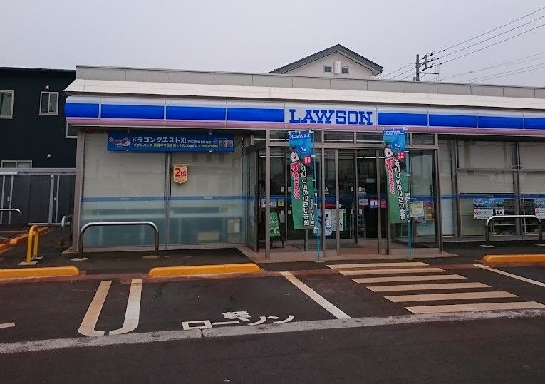 近くのローソン立川総合病院前店まで183m（徒歩3分）