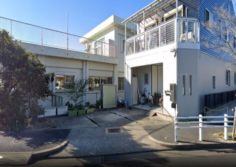 近くの瀬古幼稚園まで616m（徒歩8分）