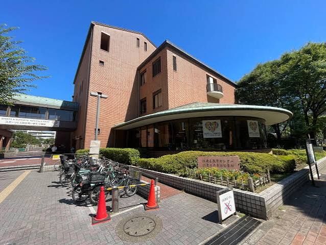 近くの東陽図書館まで526m(徒歩7分)
