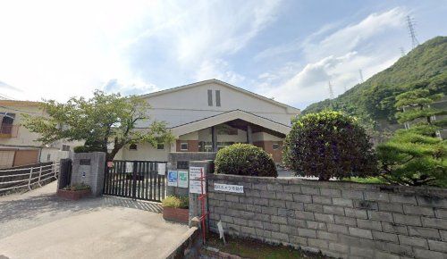 近くの呉市立横路中学校まで1,500m(徒歩19分)