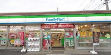 近くのファミリーマート 小金井前原店まで136m(徒歩2分)