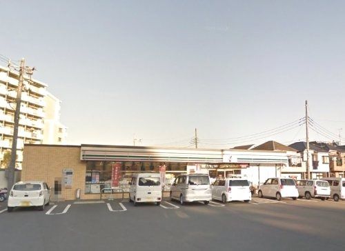 近くのセブンイレブンまで558m(徒歩7分)