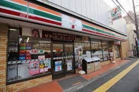 近くのセブンイレブン 文京千石1丁目店まで486m（徒歩7分）
