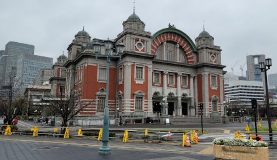 近くの大阪市中央公会堂まで544m（徒歩7分）