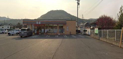 近くのセブンイレブン 倉敷玉島勇崎店まで1,176m（徒歩15分）