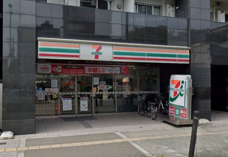 近くのセブンイレブン 大阪谷町6丁目店まで575m（徒歩8分）