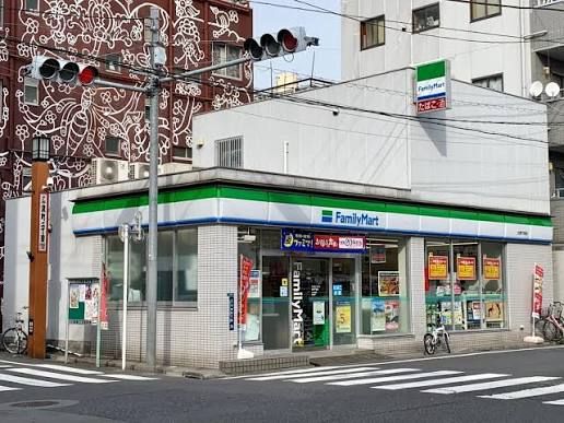 近くのファミリーマート 台東千束店まで743m(徒歩10分)