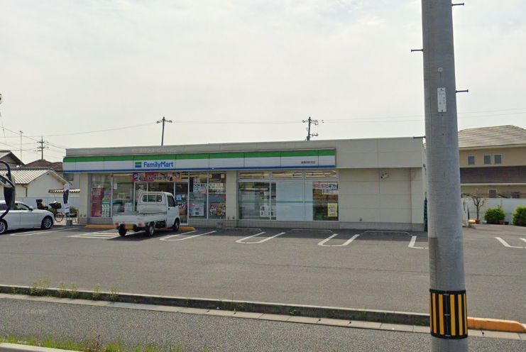近くのファミリーマート 倉敷西阿知店まで765m(徒歩10分)