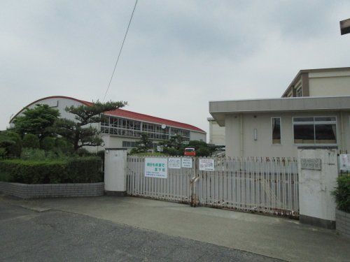 近くの一宮市立丹陽中学校まで2,329m(徒歩30分)