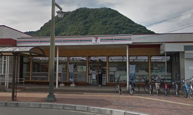 近くのセブンイレブン ハートインJR広駅店まで200m(徒歩3分)