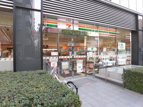 近くのセブンイレブン 銀座2丁目店まで731m（徒歩10分）