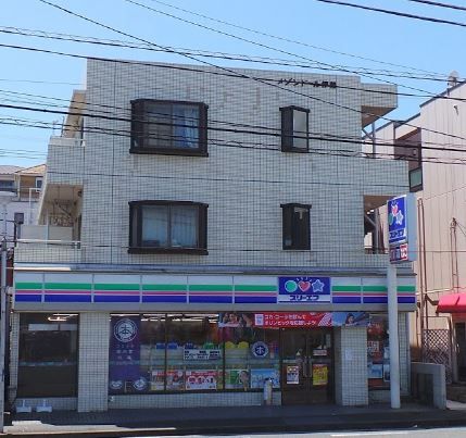 近くのローソン・スリーエフ 馬堀海岸店まで410m(徒歩6分)