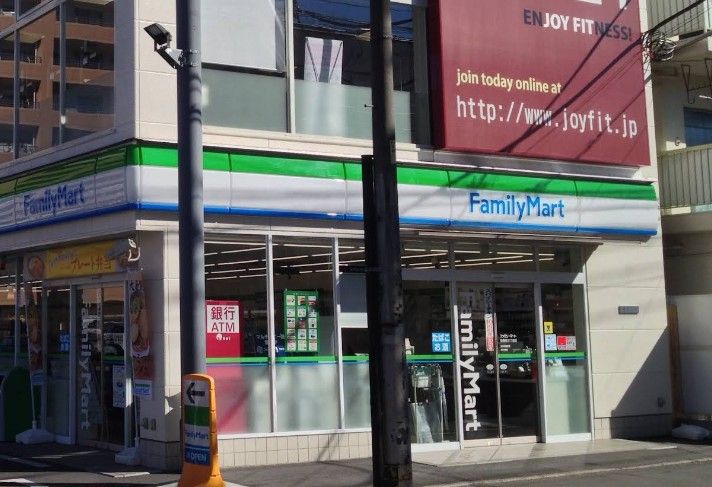 近くのファミリーマート 田無町三丁目店まで426m(徒歩6分)