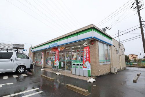 近くのファミリーマート 一宮浅井大野店まで1,292m(徒歩17分)