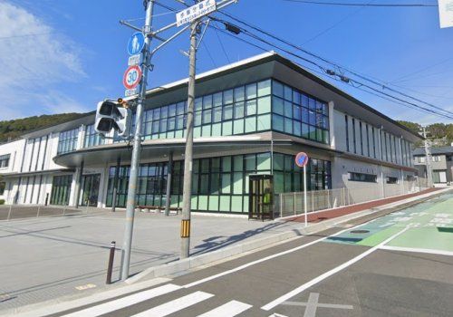 近くの川棚町役場まで1,396m(徒歩18分)