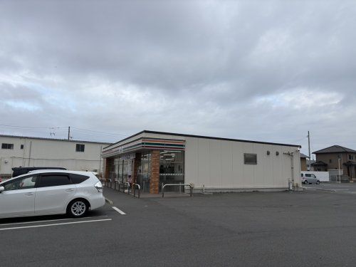 近くのセブンイレブン 西条三津屋東店まで1,099m(徒歩14分)
