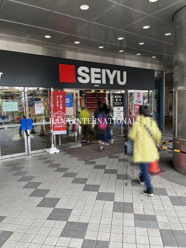 近くの西友 成増店(なりもす店)まで1,242m(徒歩16分)