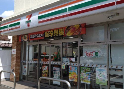 近くのセブンイレブン 環八高井戸店まで1,037m(徒歩13分)
