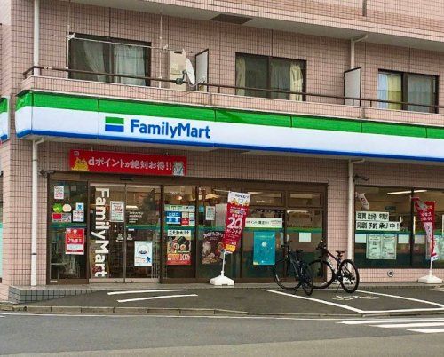 近くのファミリーマート 杉並桃井西店まで498m(徒歩7分)