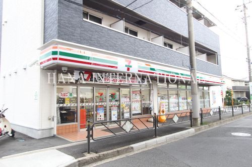 近くのセブンイレブン調布国領町5丁目店まで281m(徒歩4分)