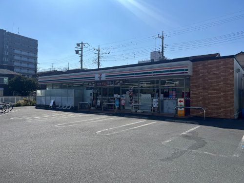 近くのセブンイレブン 蕨中央3丁目店まで35m（徒歩1分）