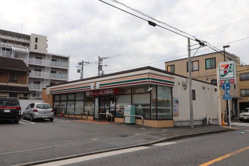 近くのセブンイレブン 横須賀公郷町2丁目店まで265m(徒歩4分)