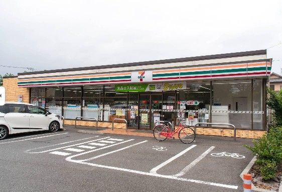 近くのセブンイレブン 小金井貫井北町1丁目店まで631m(徒歩8分)