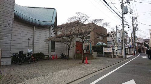 近くの日本基督教団目黒原町教会まで1,010m（徒歩13分）