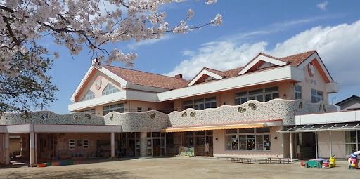 近くの白ばら保育園まで170m(徒歩3分)
