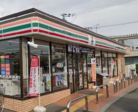 近くのセブンイレブン 東大阪衣摺4丁目店まで432m(徒歩6分)