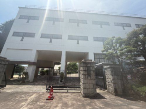 近くの松蔭中学校・松蔭高等学校まで2,938m(徒歩37分)