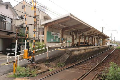 近くの林道まで2,114m（徒歩27分）