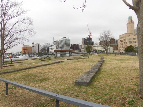 近くの公園まで495m（徒歩7分）