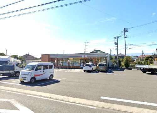 近くのコンビニまで1,094m（徒歩14分）