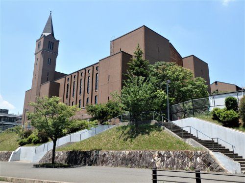 近くの同志社女子大学まで826m（徒歩11分）