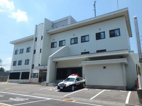 近くの田辺警察署まで424m（徒歩6分）