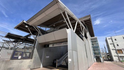 近くの飛田給駅南口まで665m（徒歩9分）