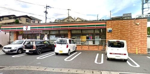 近くのセブンイレブン川崎犬蔵1丁目店まで817m(徒歩11分)