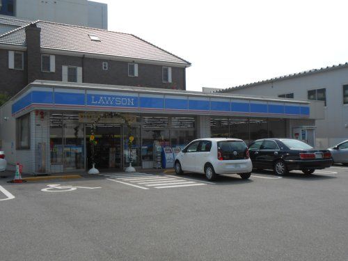 近くのローソン 呉中央五丁目店まで372m(徒歩5分)