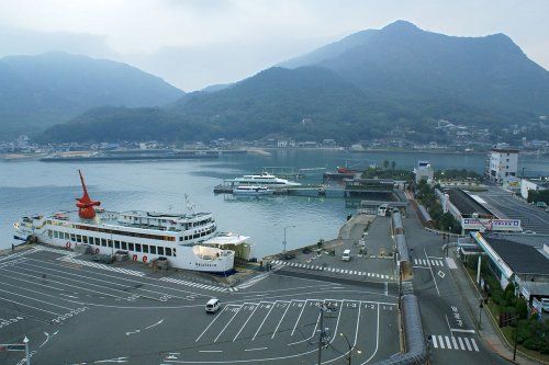 近くの小豆島土庄港〔高速艇〕まで2,953m（徒歩37分）