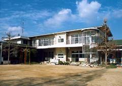 近くのはらだこども園まで344m（徒歩5分）