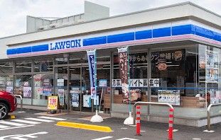 近くのローソン 世田谷北烏山五丁目店まで132m(徒歩2分)