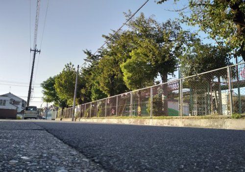 近くの名古屋市立二城幼稚園まで970m（徒歩13分）