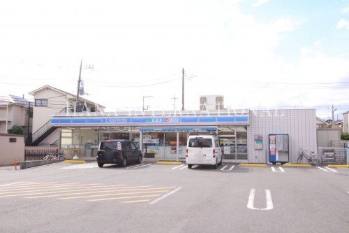 近くのローソンまで956m（徒歩12分）