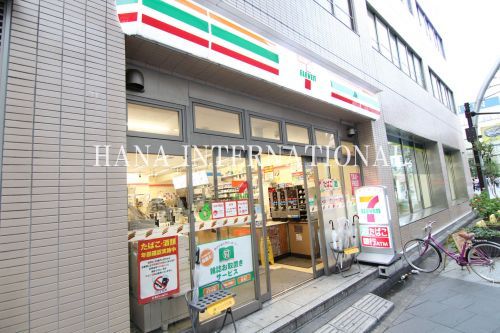 近くのセブン-イレブンＪＲ錦糸町駅前店まで817m（徒歩11分）